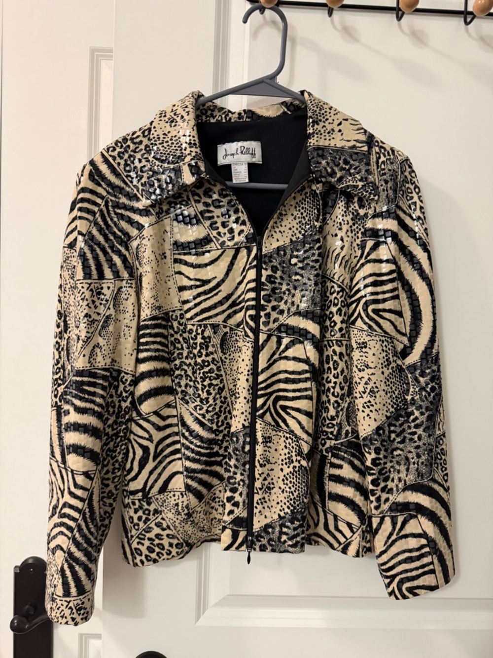 Rare- Joseph Ribkoff Animal Print Jacket